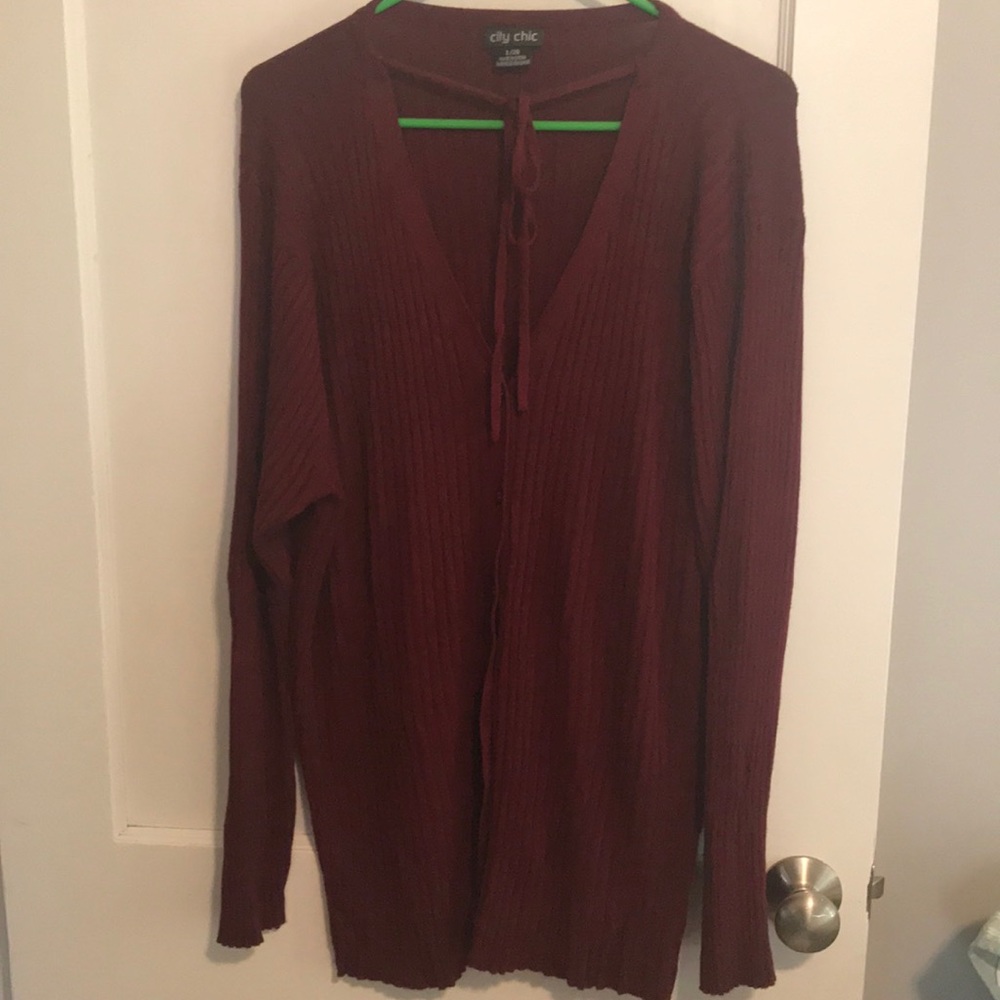 City Chic burgundy ribbed sweater with tie
